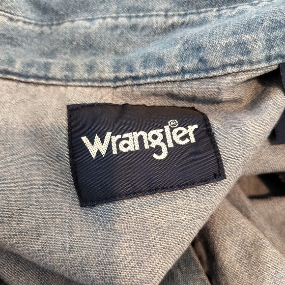 Wrangler Cowboy Cut Western Work Shirt Classic Fit Pearl Snap Denim - Picture 12 of 12